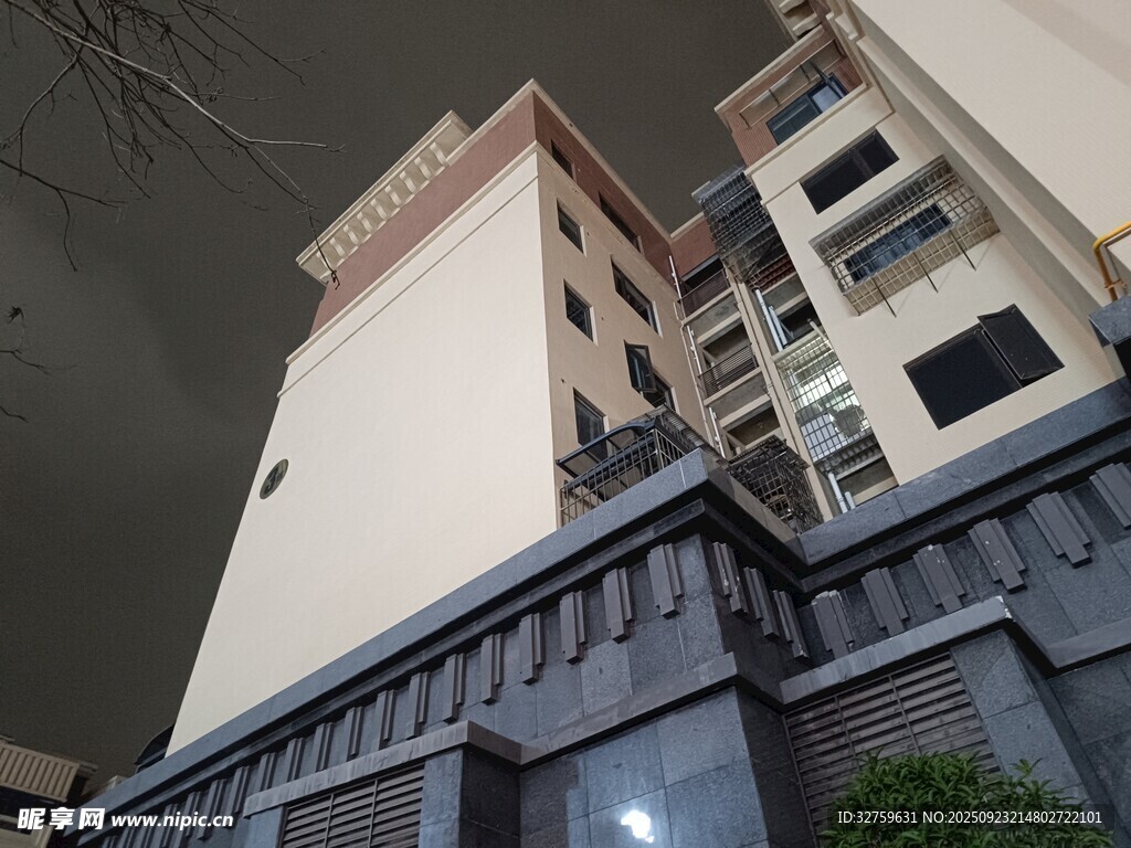 现代风格高层住宅外观