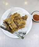 美味手撕鸡配特色蘸料