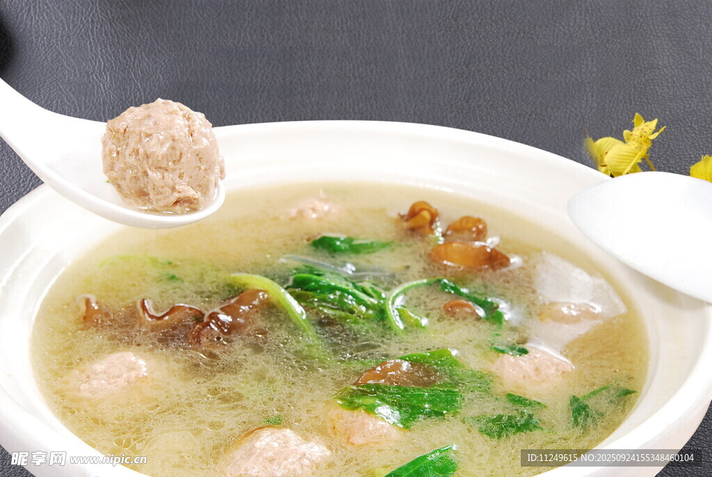 氽丸子