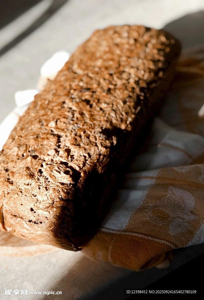 全麦面包条特写