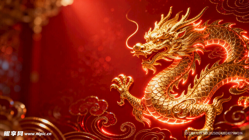 金色祥龙闪耀喜庆红背景