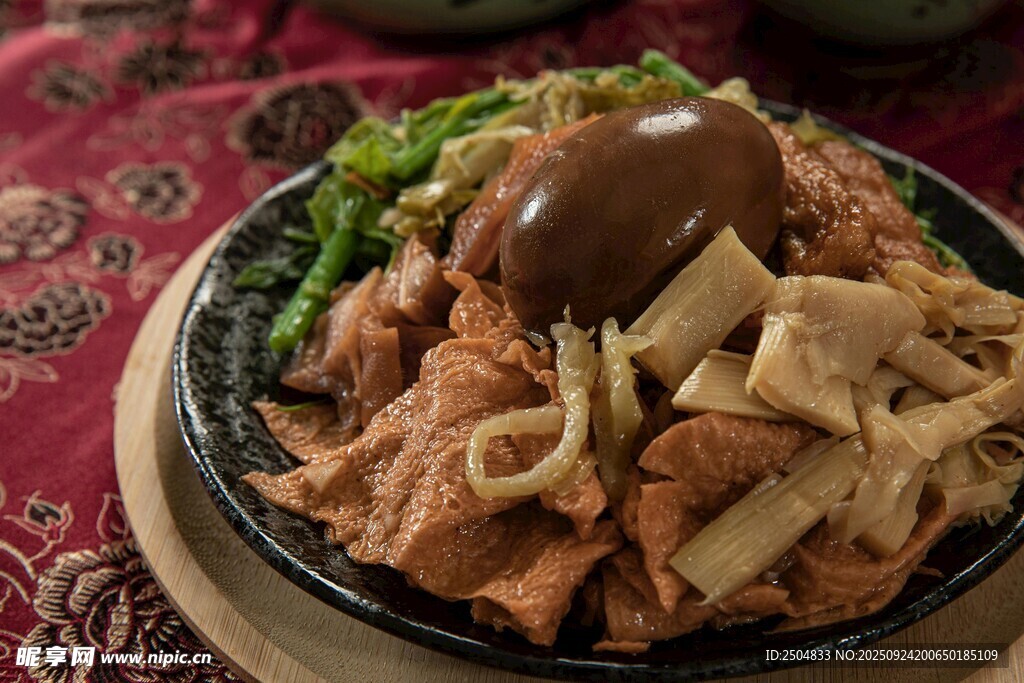 日式盖饭 美味诱人