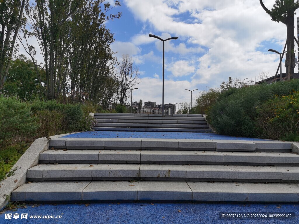 蓝阶景观城市清新步道