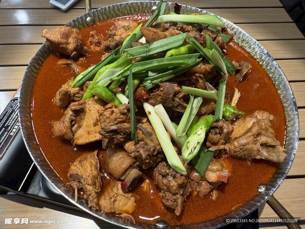 美味红烧鸡块火锅鸡