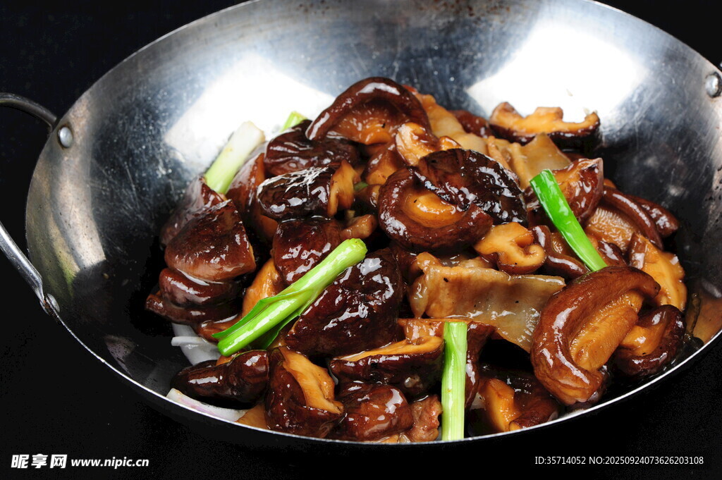 香菇炒肉片