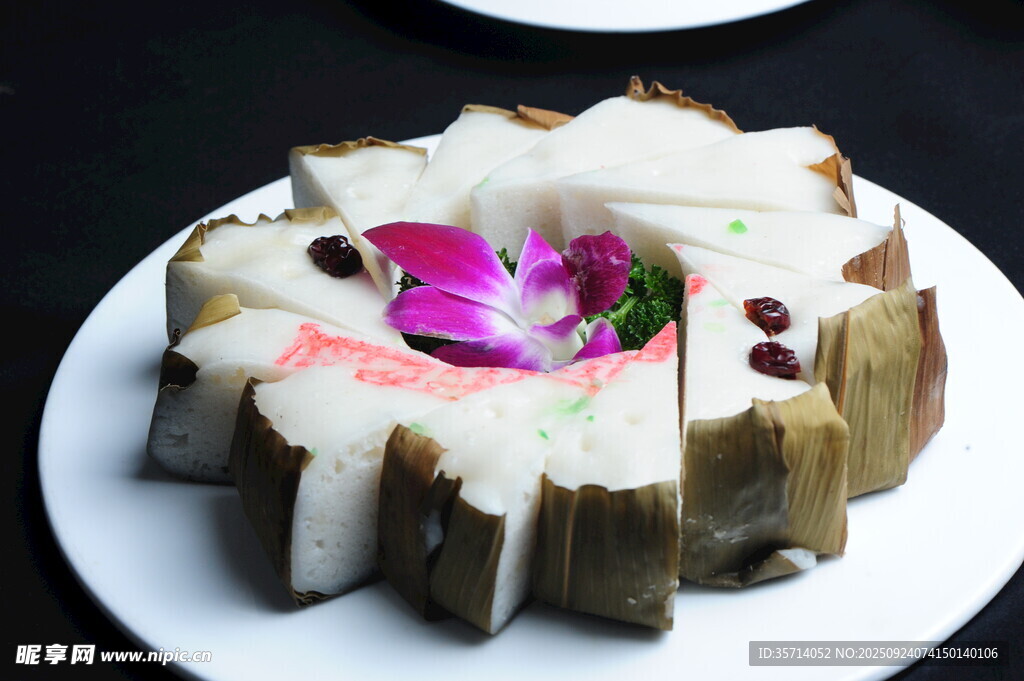 特色糯米糕摆花饰
