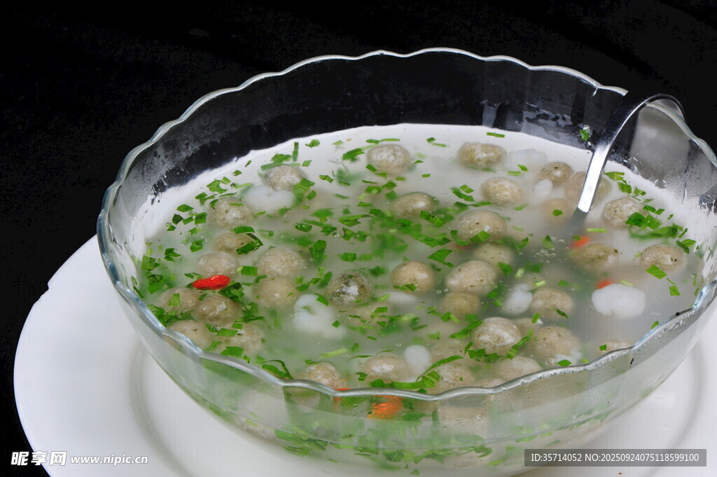 清新蔬菜肉丸汤