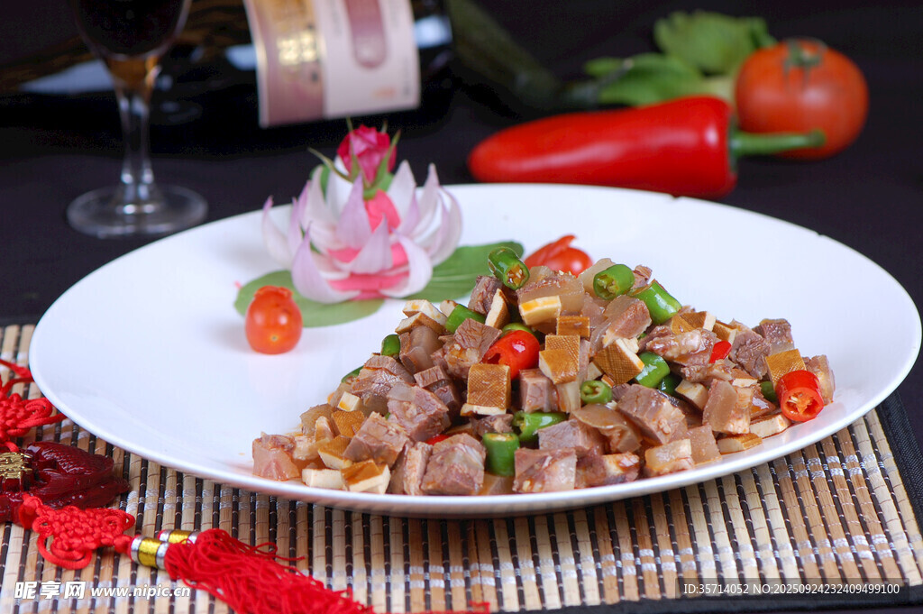 美味彩椒炒牛肉粒