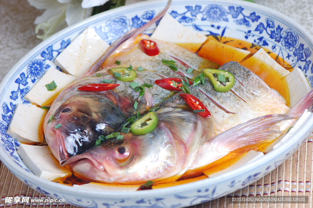 美味剁椒鱼头