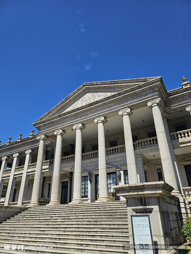 韩国德寿宫古典风格宏伟建筑外观