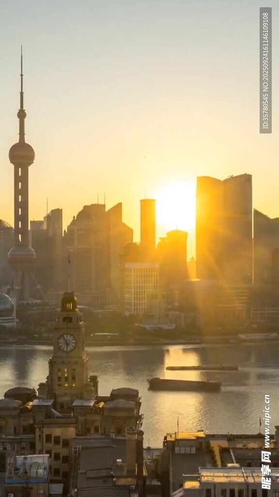 上海外滩日落城市美景