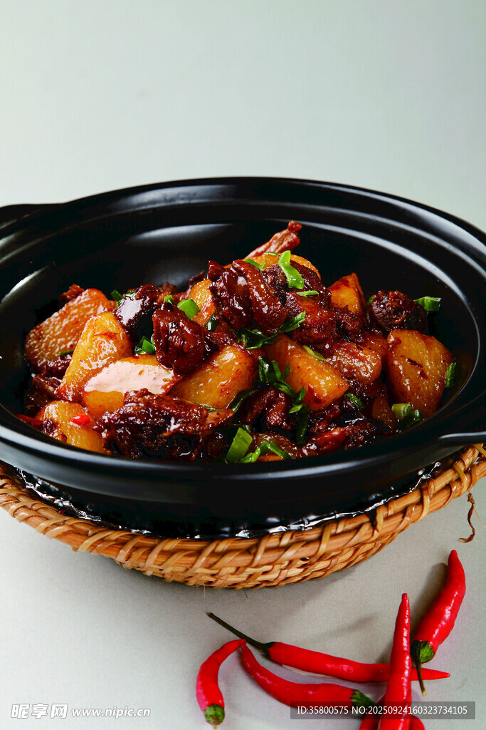 香辣美味砂锅鱼块