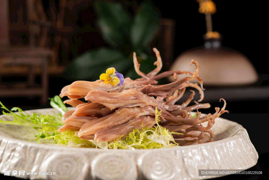 风味鸭舌