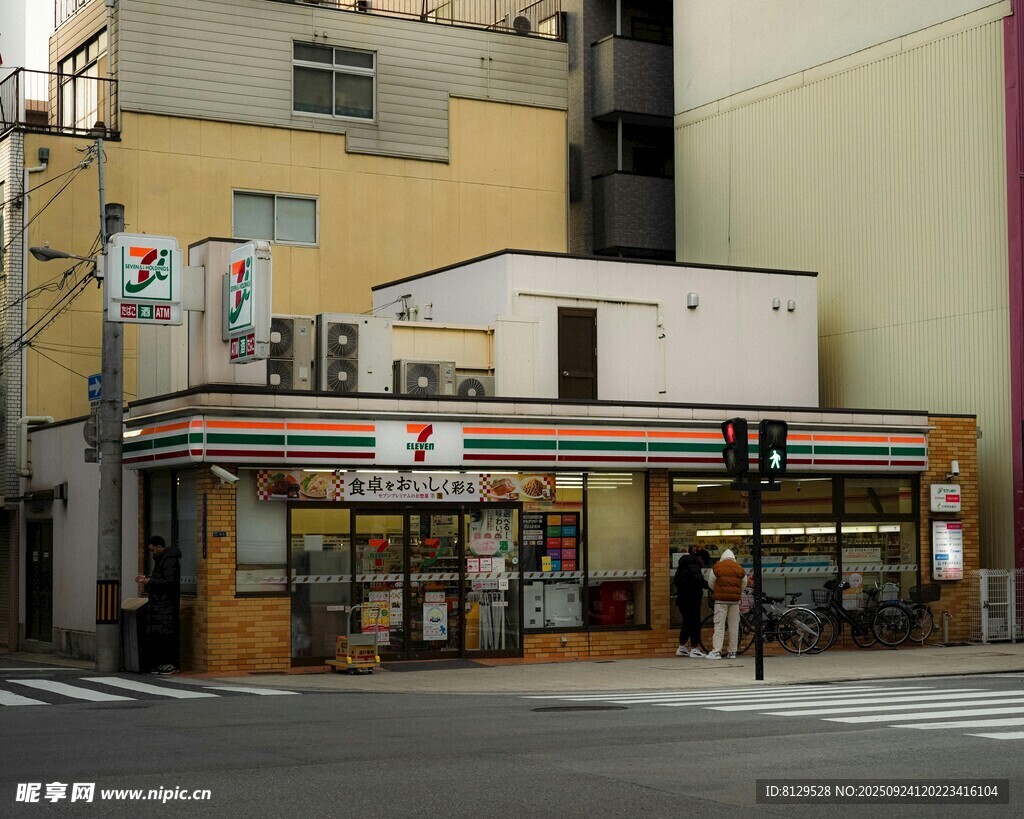日本街头便利店