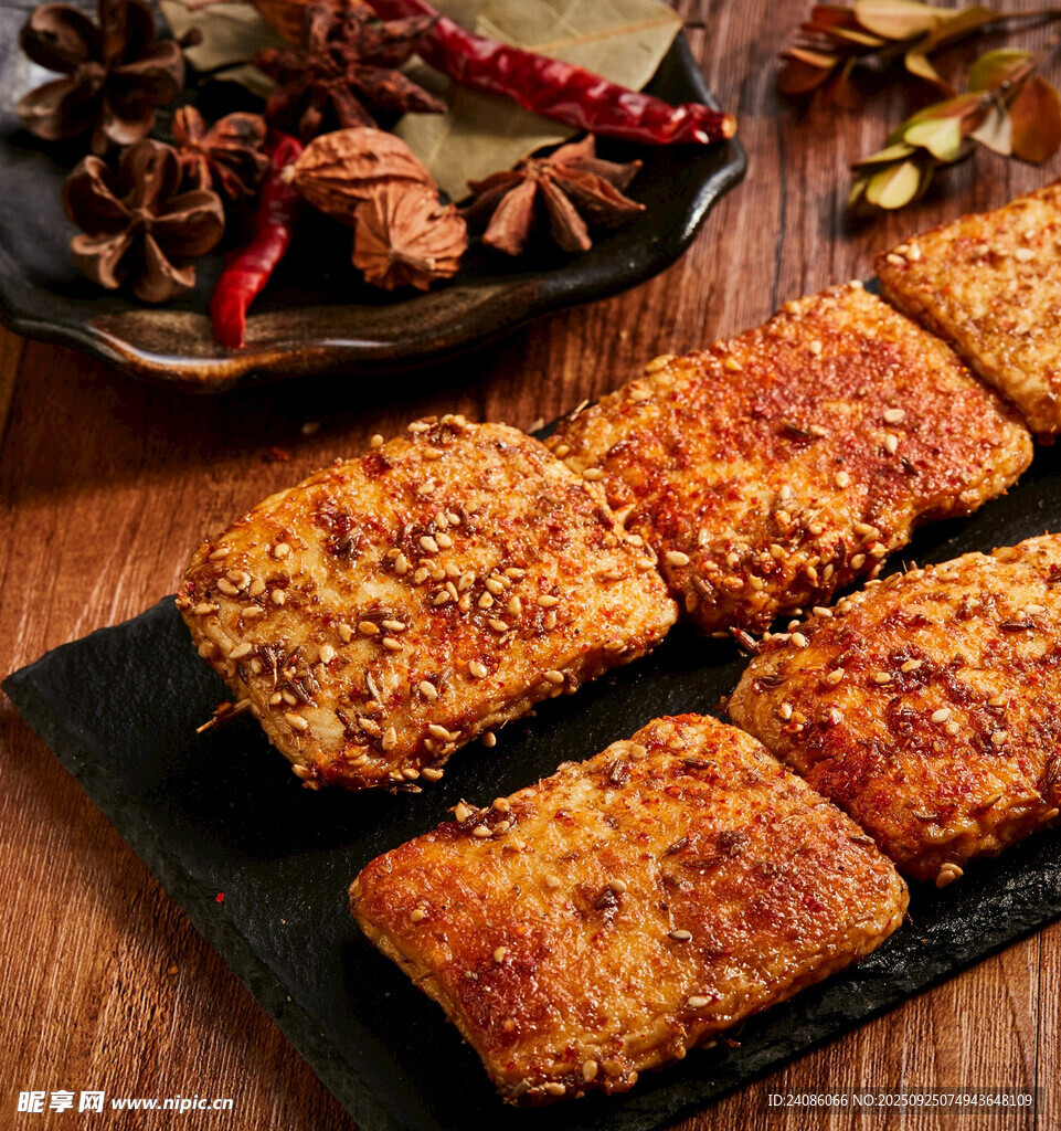 美味酥脆坚果糕点