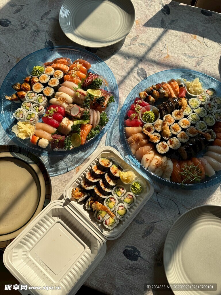 美味多样的精致餐点拼盘
