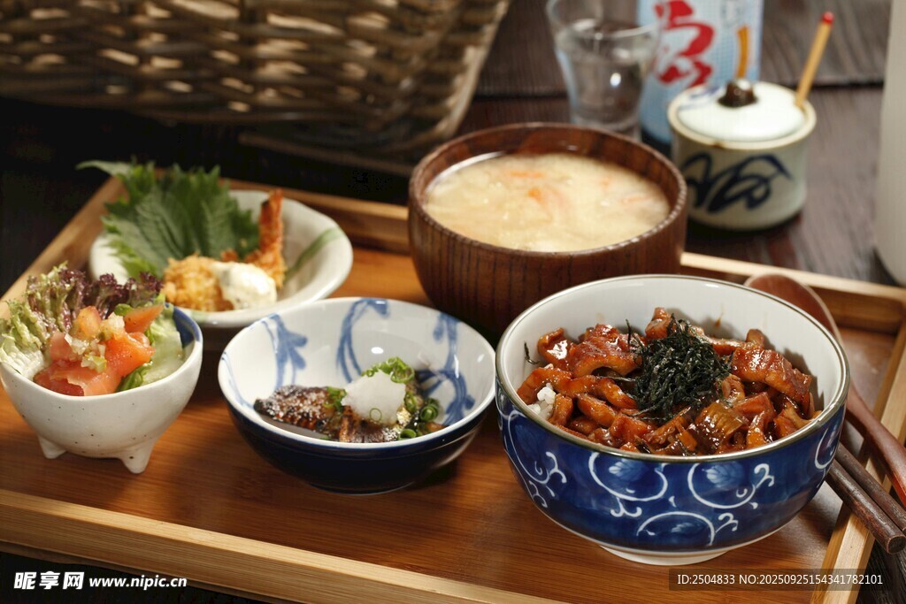 日式美食拼盘 美味呈现