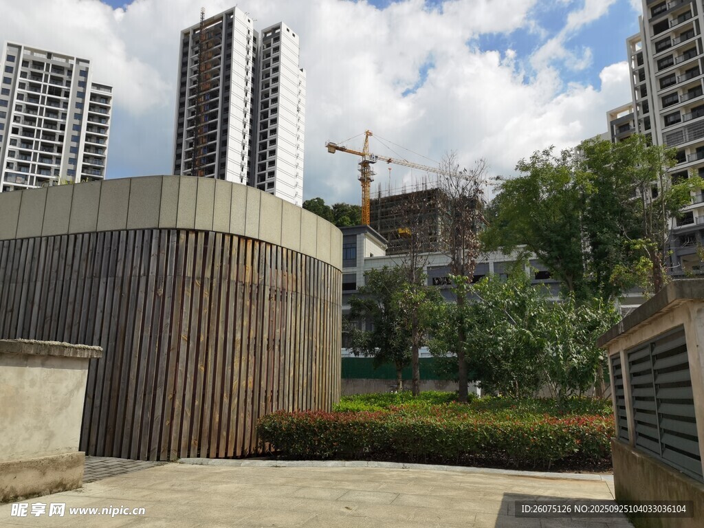 城市中的建筑与绿化景观