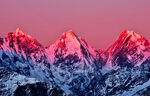 日照金山