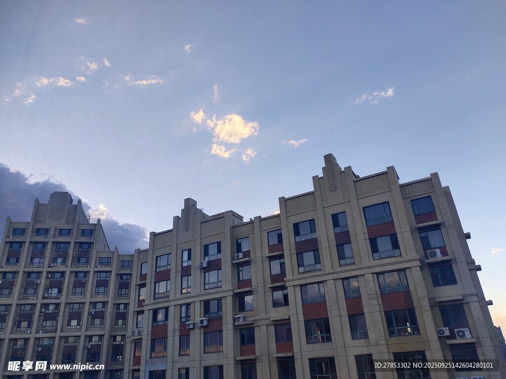 城市建筑与天空美景