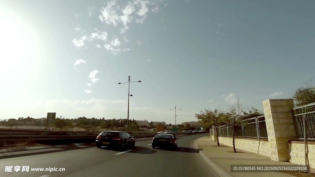公路行车景象