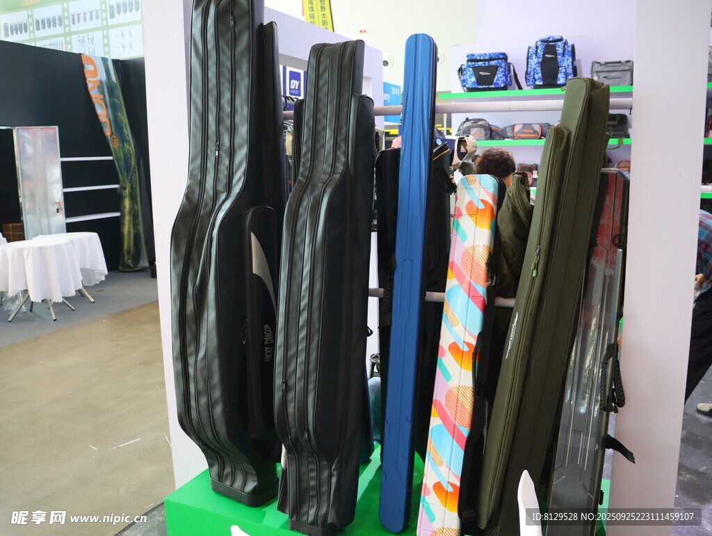 展示中的多样渔具产品