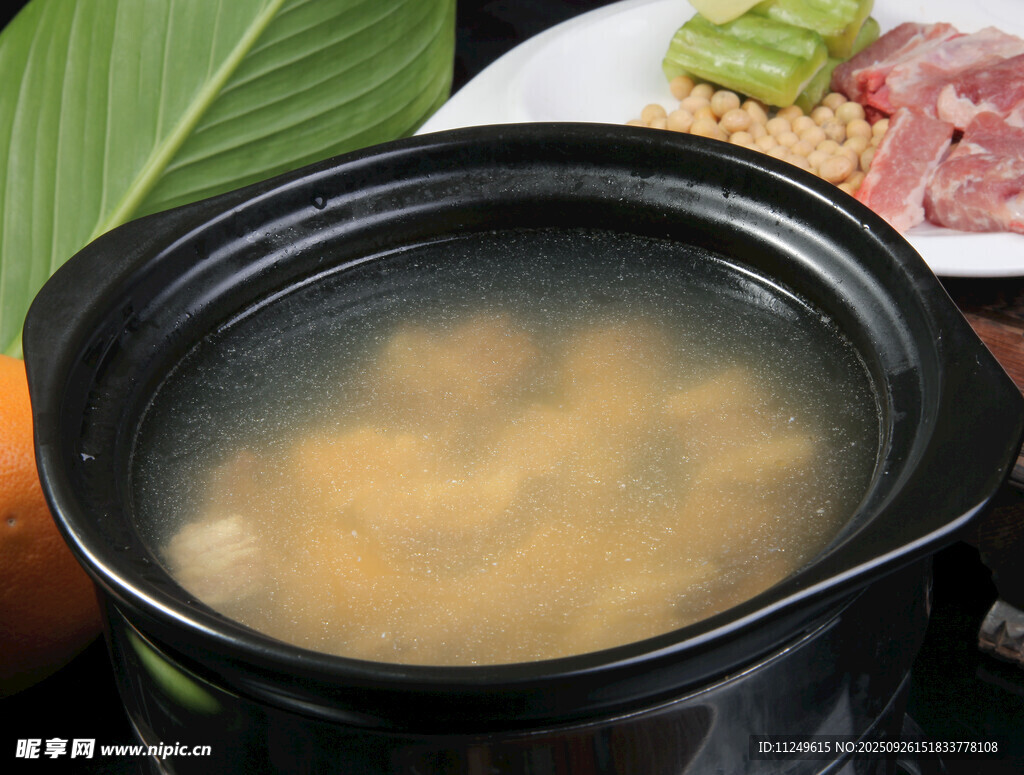 凉瓜黄豆炖排骨