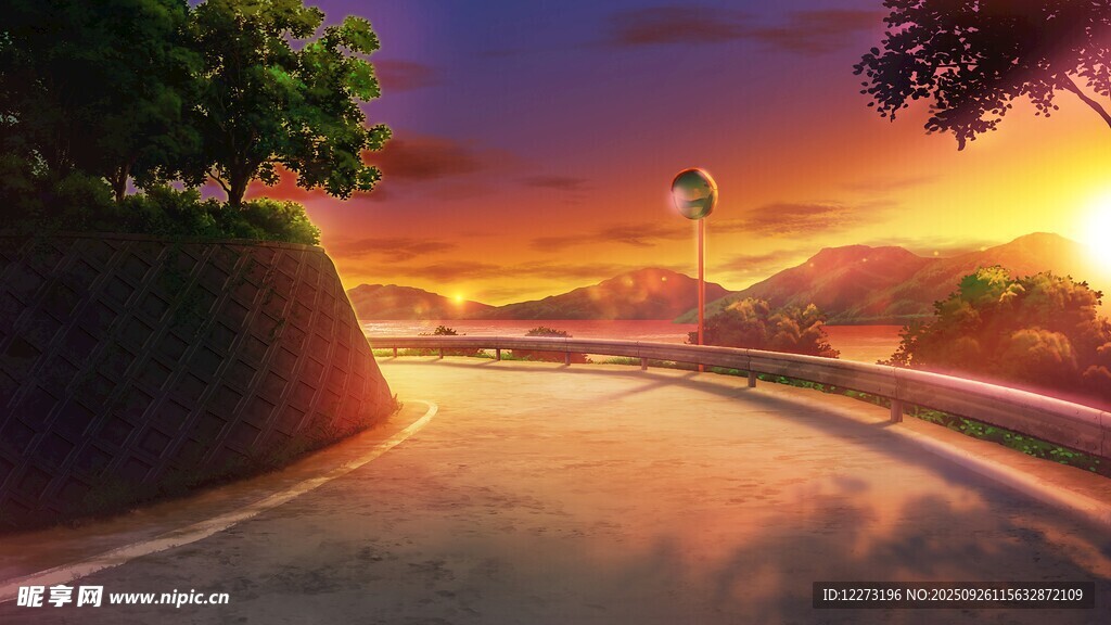 夕阳下的蜿蜒公路美景