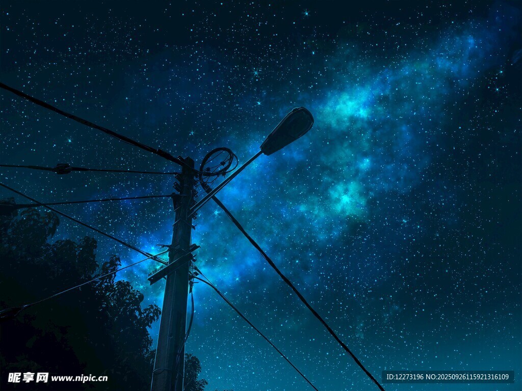夜空下的电线与璀璨星河
