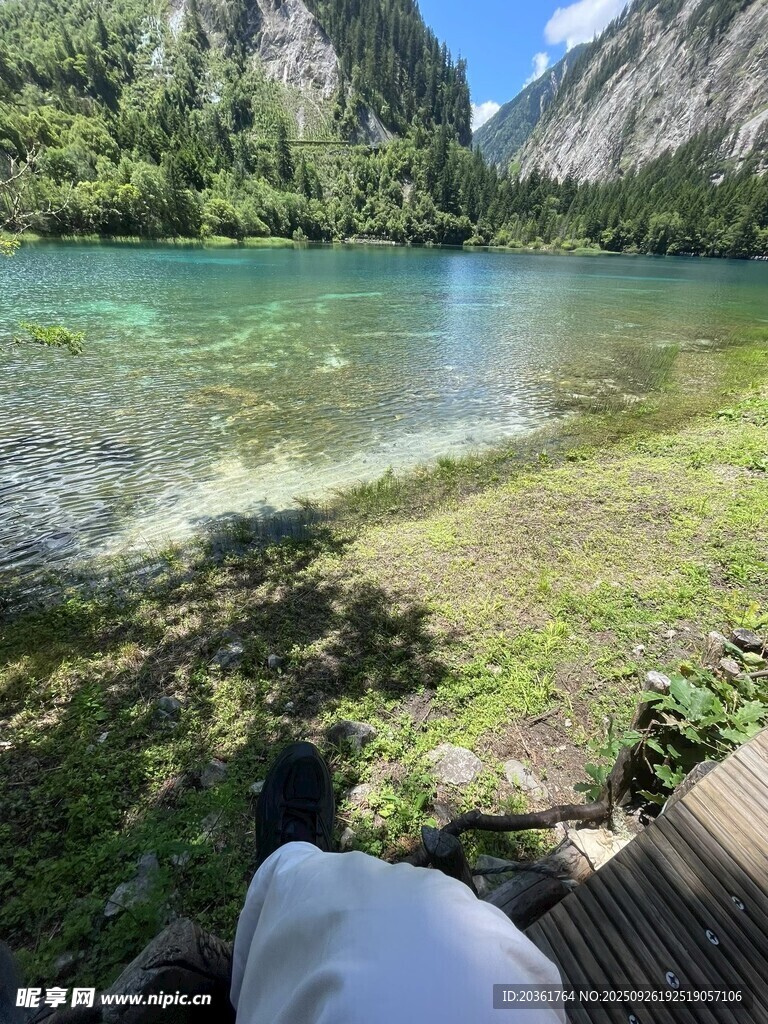 湖畔美景