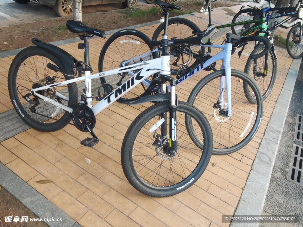 多款山地自行车展示
