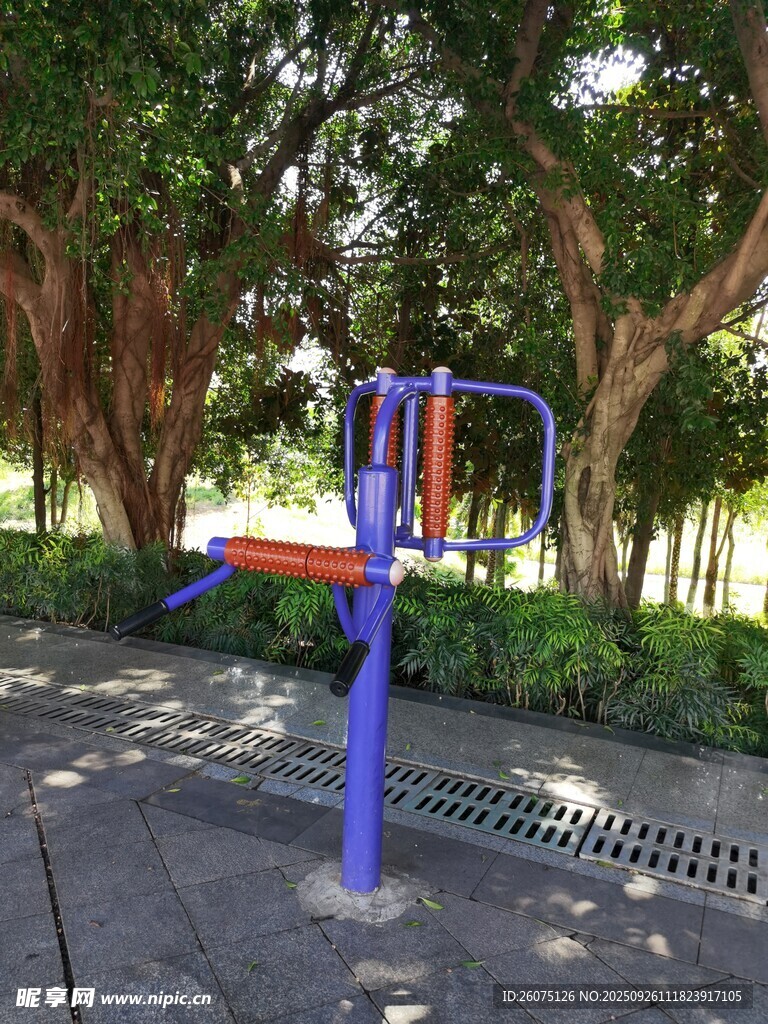 户外公园健身器材