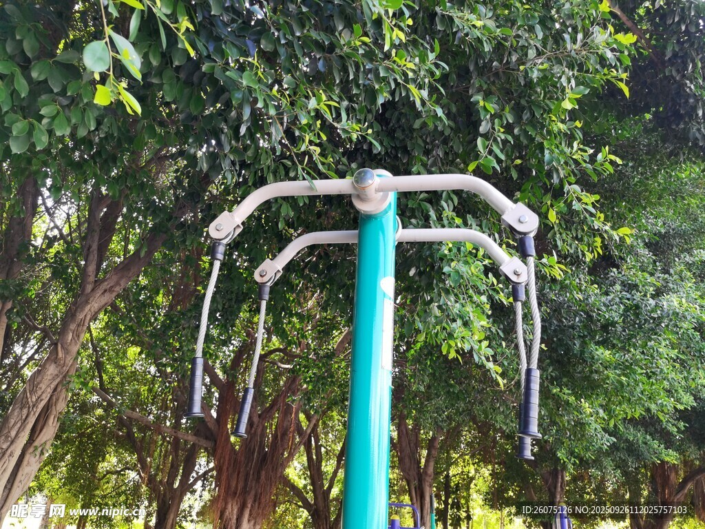 户外单杠健身器材