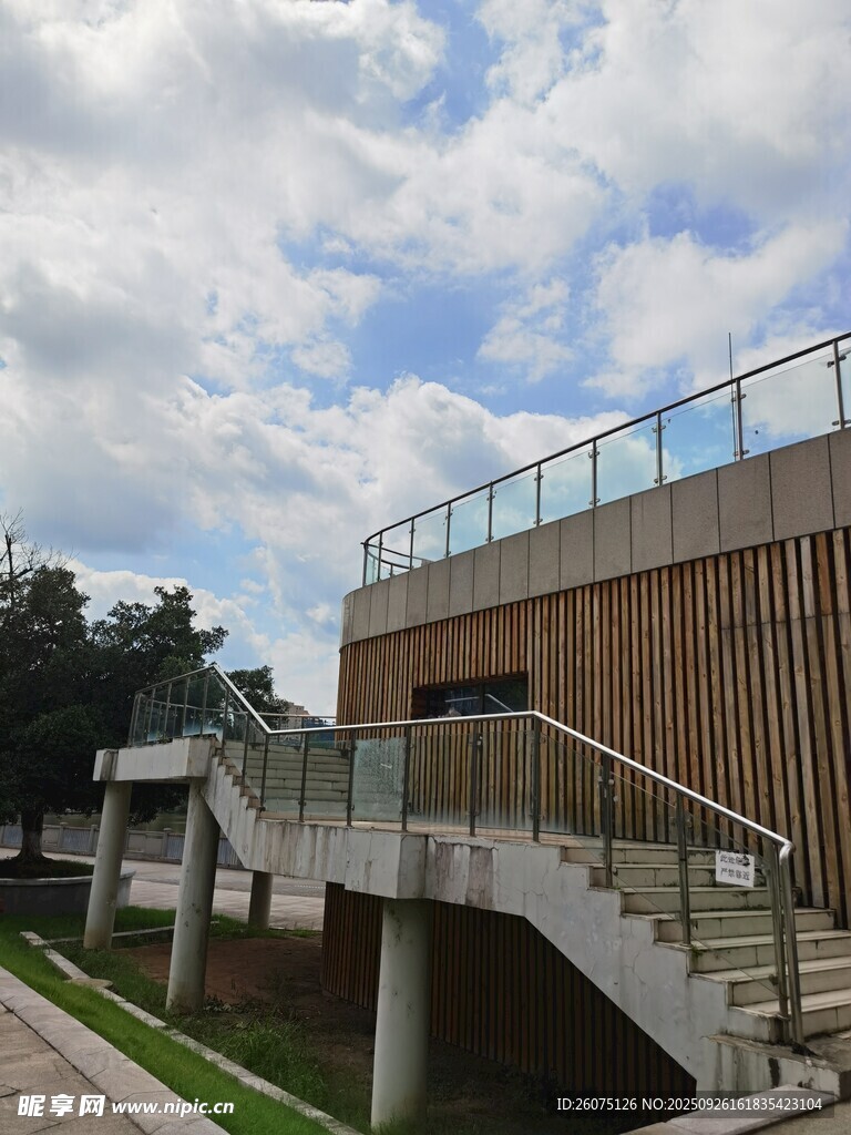 现代建筑户外阶梯景观