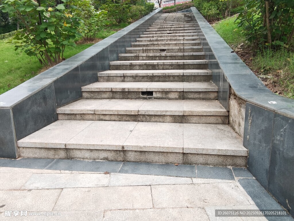 户外石阶步道