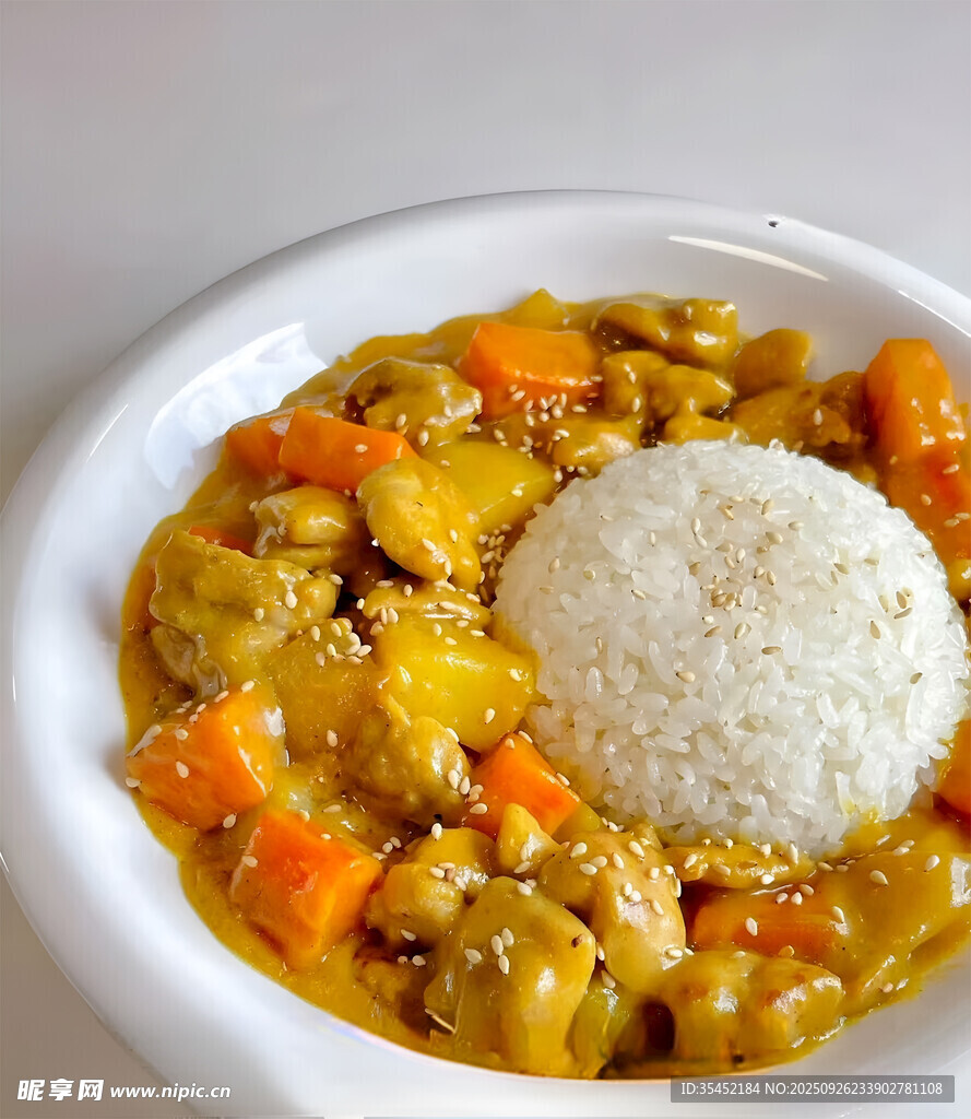 咖喱鸡肉盖饭