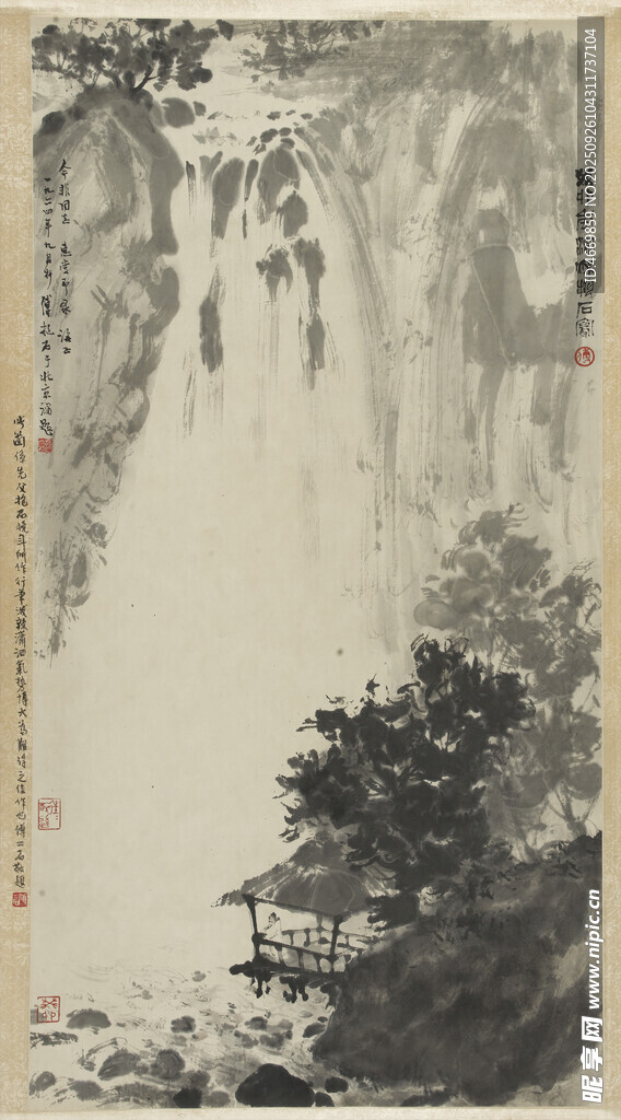 水墨山水国画意境图
