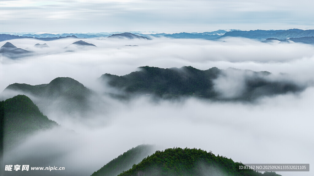 山间云海美景