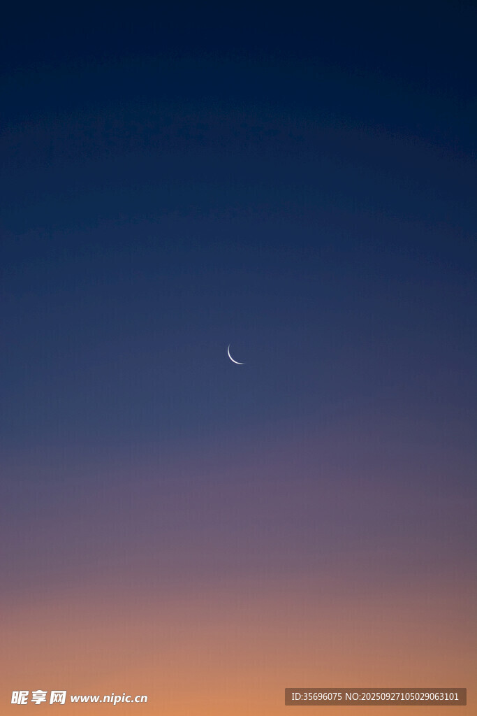 黄昏天际的孤星