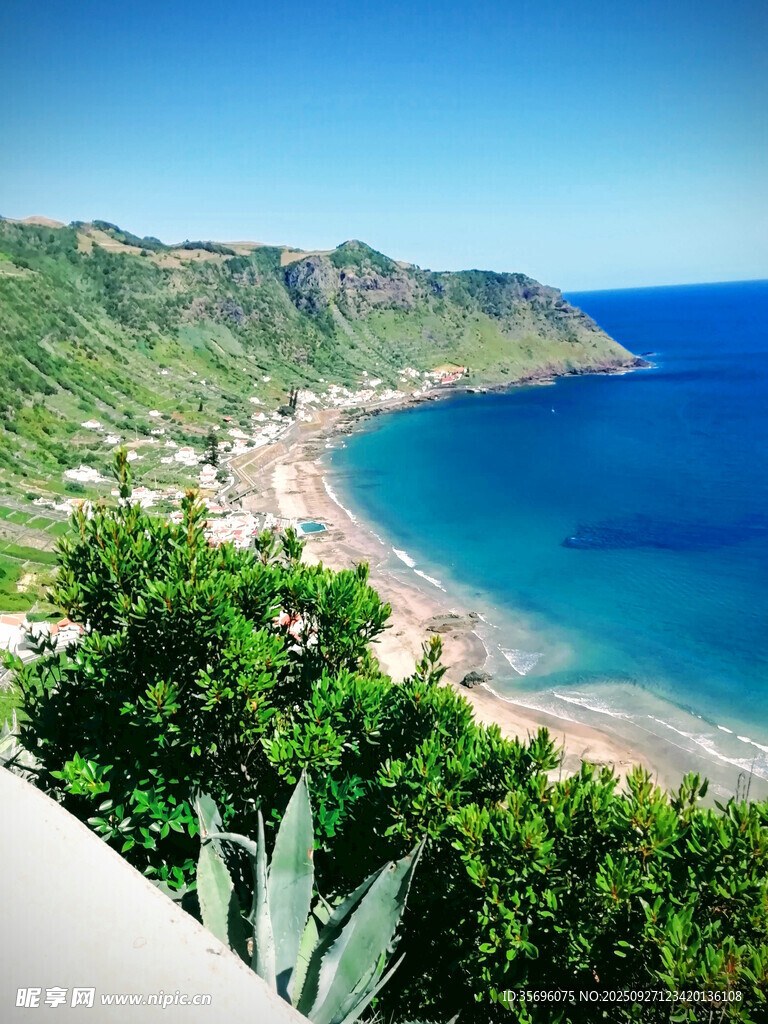 美丽海滨风光俯瞰图