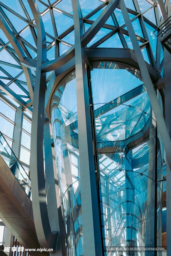 现代玻璃钢结构建筑景观