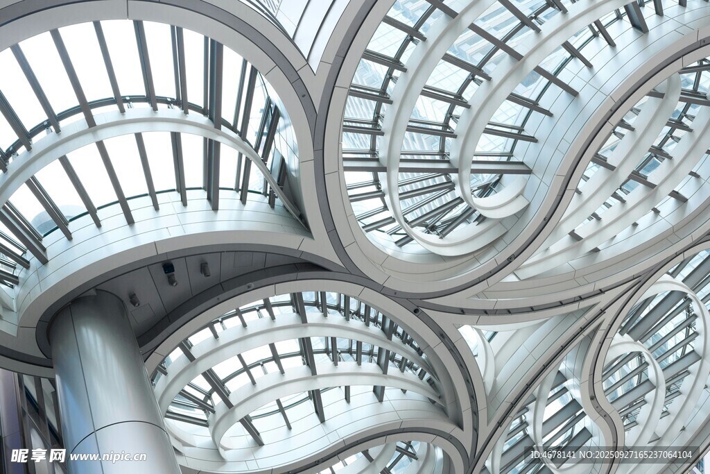 现代建筑独特螺旋楼梯景观