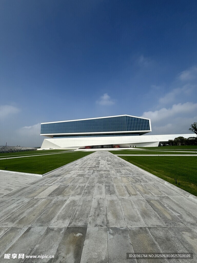 现代简约风格的建筑景观