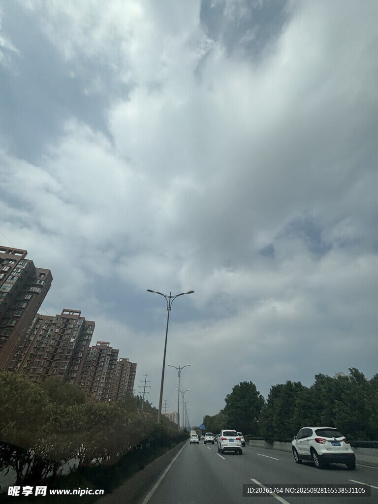 公路行车风景