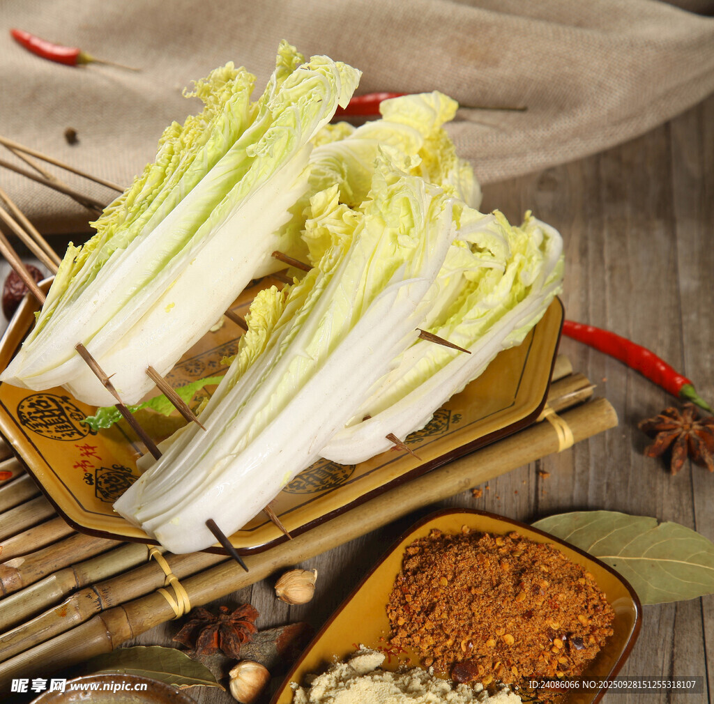鲜嫩娃娃菜与多样调味料