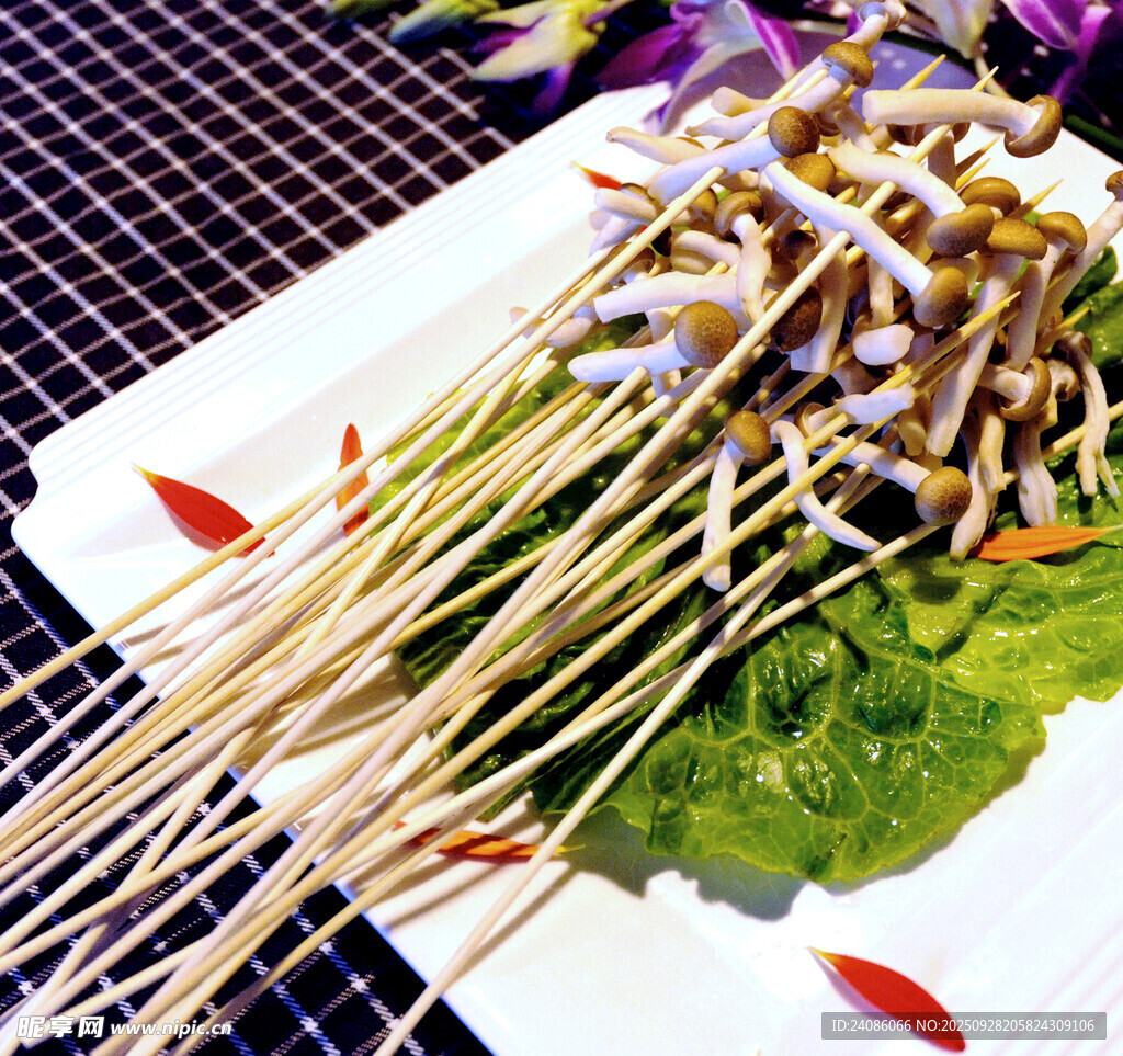 美味竹签串起的特色食材