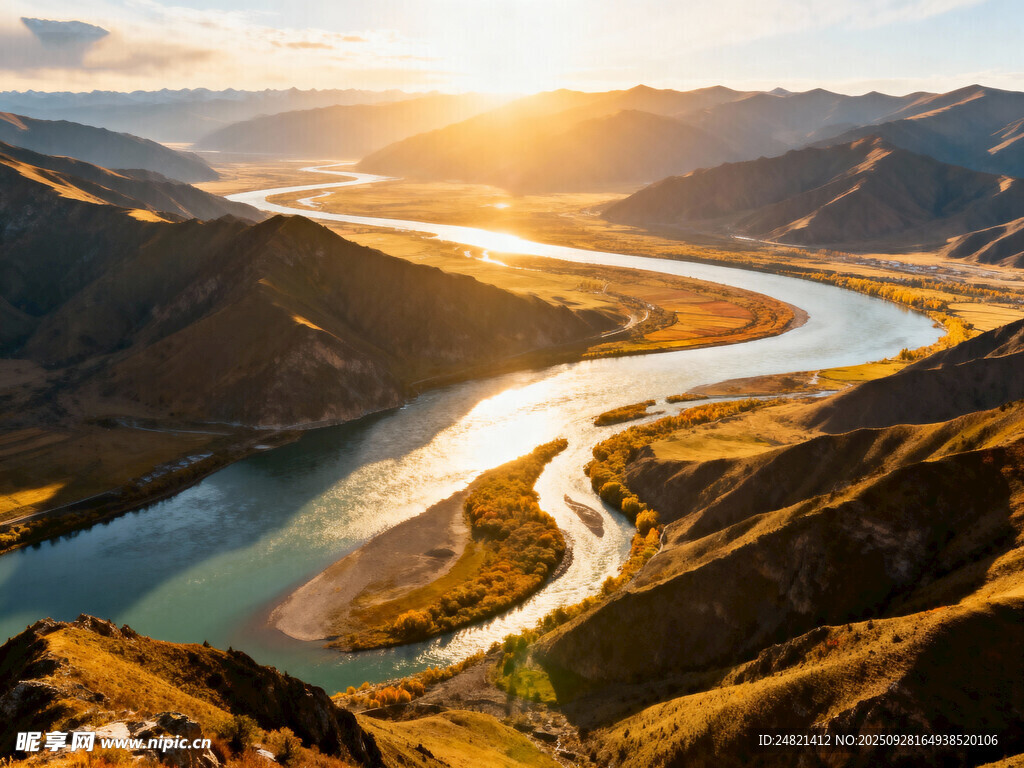 壮丽河谷日出美景