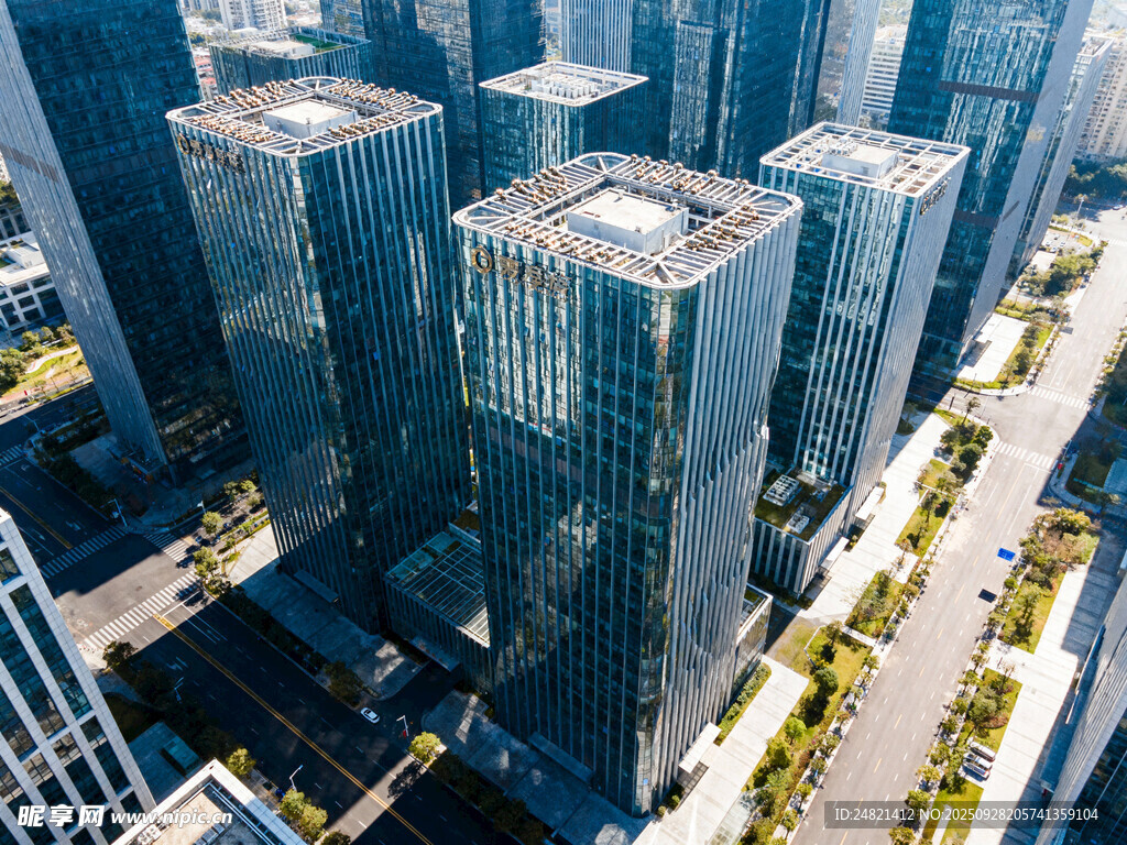都市摩天大楼俯瞰景象