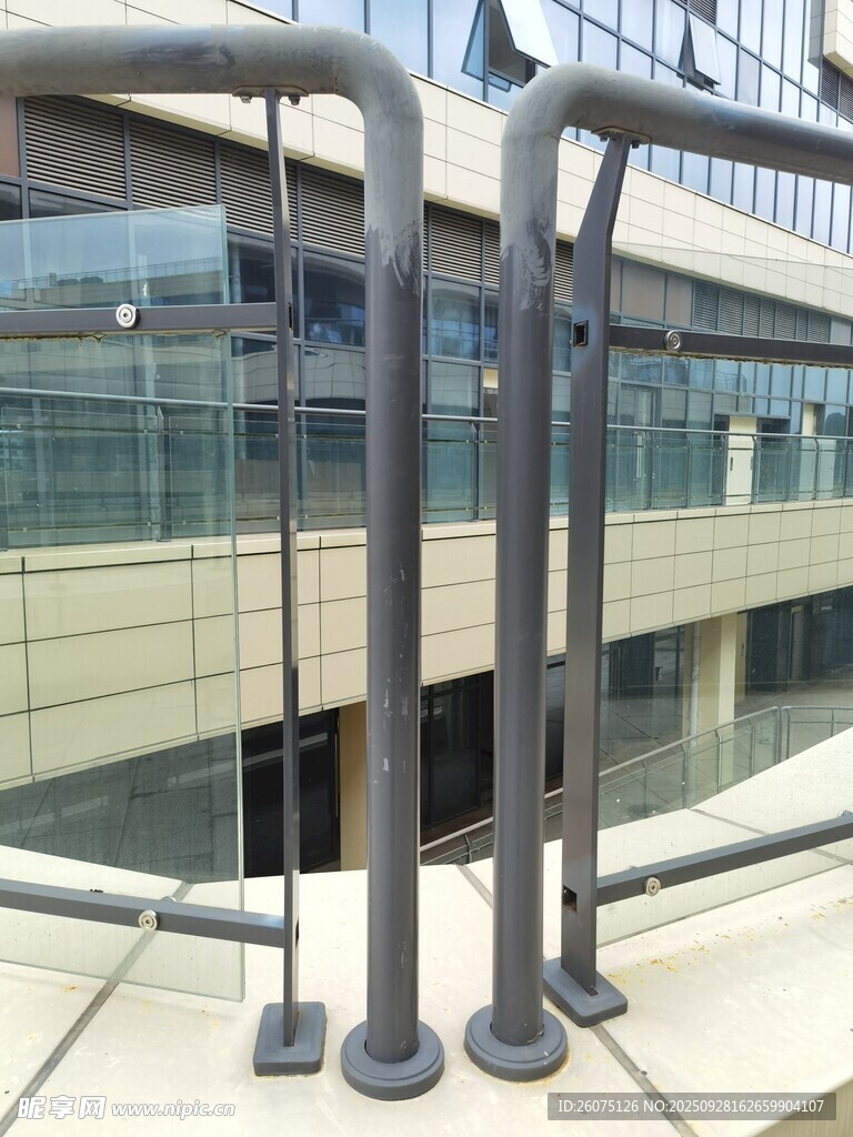 户外金属栏杆建筑景观