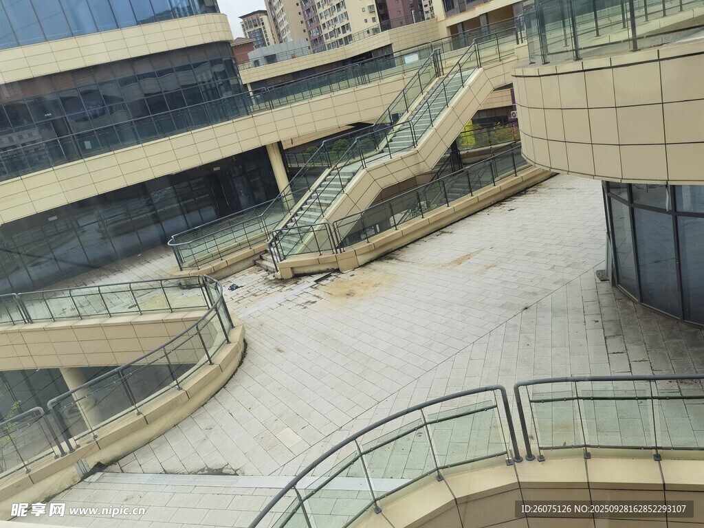 现代建筑户外多层阶梯景观